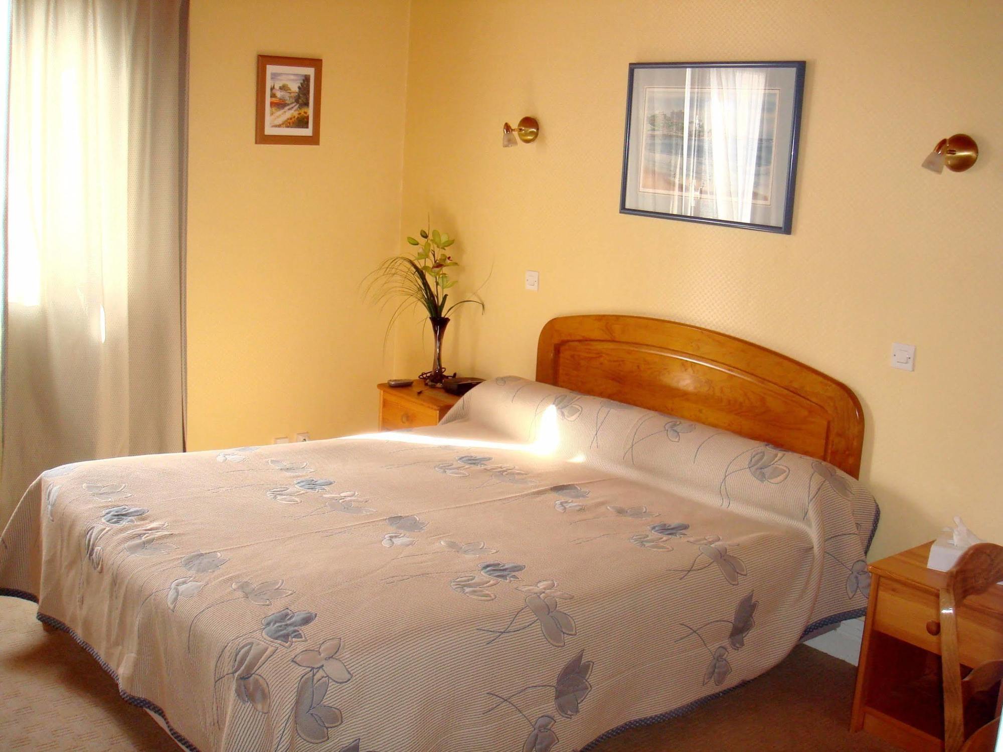 Logis Hotels La Cremaillere Saint-Bonnet-en-Champsaur Exterior foto